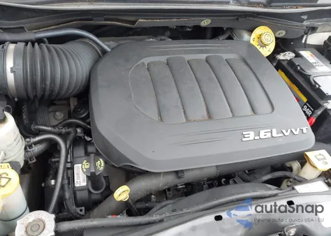 2013 Chrysler Town & Country Touring из США, поврежденный, VIN 2C4RC1BG3DR778321